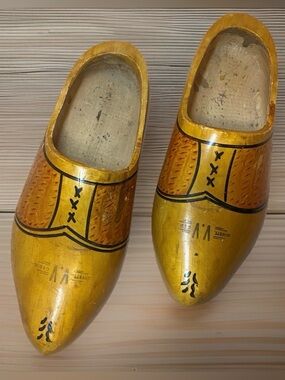 Vtg Dutch Wooden Clogs Klompen Pair Holland WETT V.V. GED Hand Carved 12" Yellow